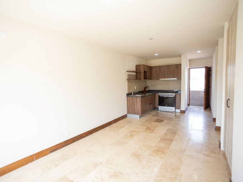 CONDOMINIO MONTECARLO LANTANA — 6 photos