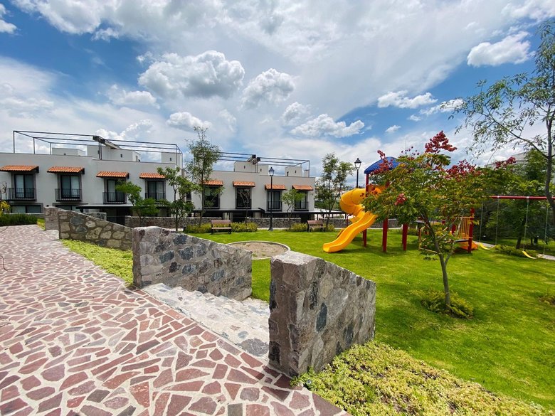 CONDOMINIO MONTECARLO LANTANA — 18 photos