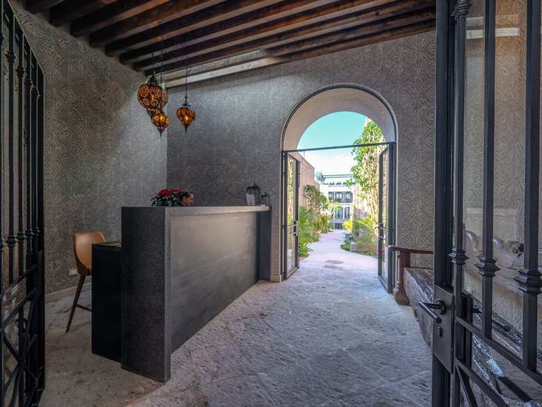 3 · Luxury Penthouse 2 Bedrooms with Private Rooftop - Paseo del Centro — 15 photos
