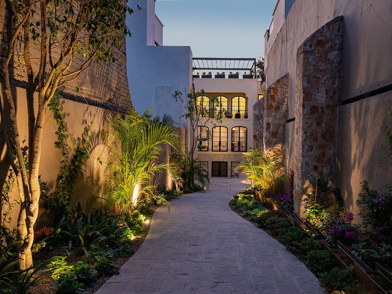 3 · Luxury Penthouse 2 Bedrooms with Private Rooftop - Paseo del Centro — 19 photos