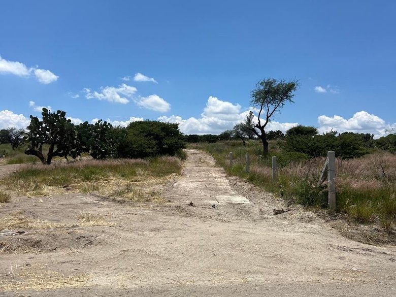 Lote Loma de San Miguel 17 — 8 photos