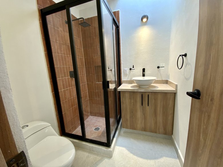 Contemporary, Recently-Built Home in the Golden Corridor, San Miguel de Allende — 10 photos