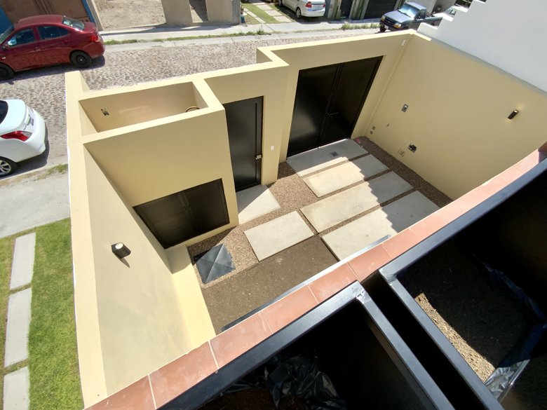 Contemporary, Recently-Built Home in the Golden Corridor, San Miguel de Allende — 22 photos