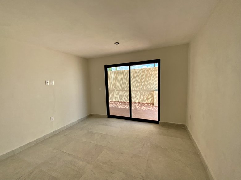 Contemporary, Recently-Built Home in the Golden Corridor, San Miguel de Allende — 14 photos
