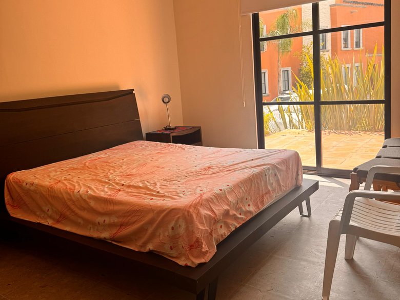 Lower Floor Condo in El Milagro — 13 photos