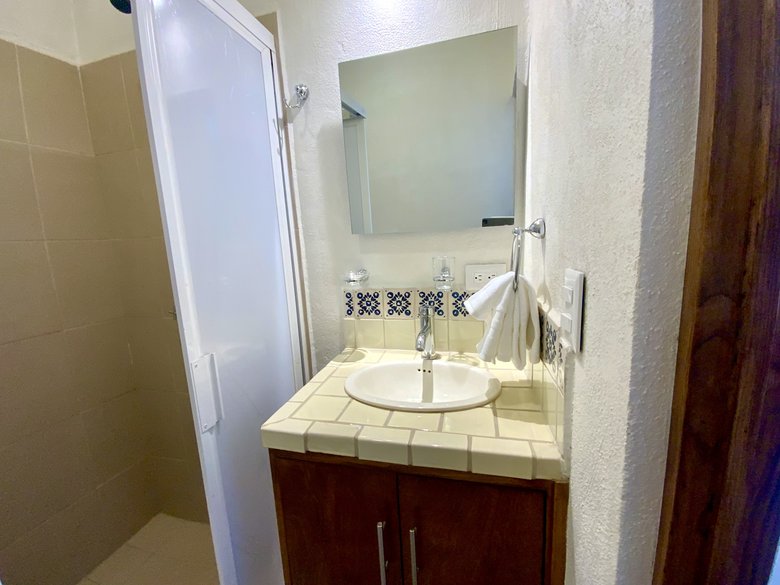 Charming Second-Floor Apartment Damian in Colonia Guadalupe with Air Conditioning — 13 photos