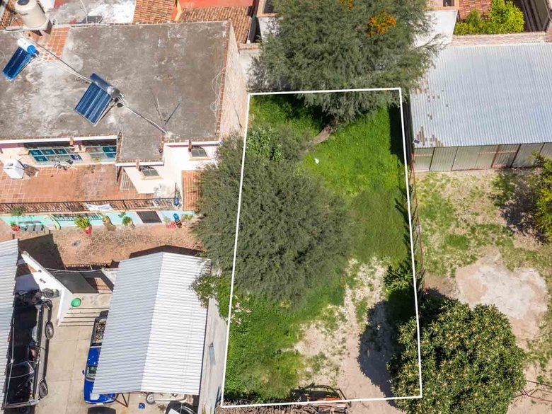 Zamora Rios Lot — 2 photos