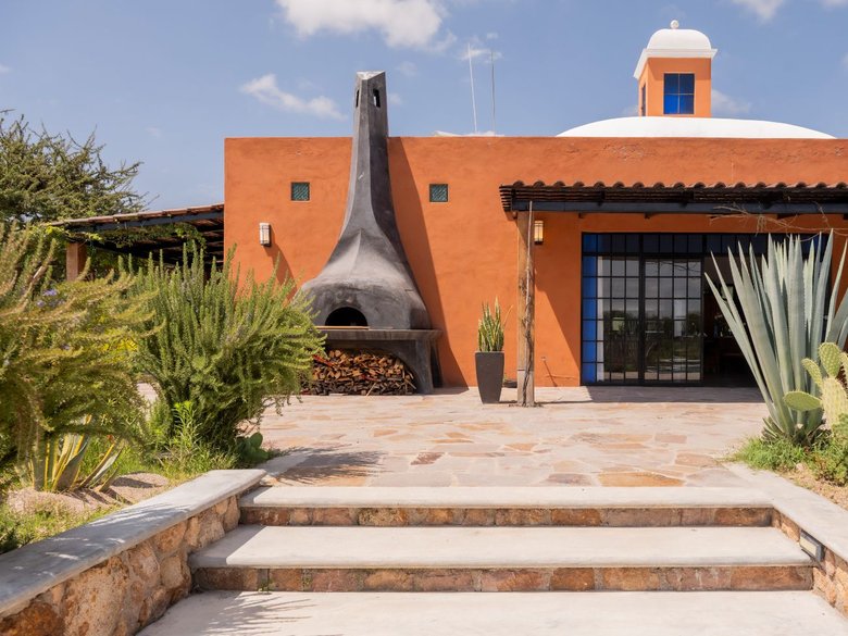 Casa Bohemia — 10 photos