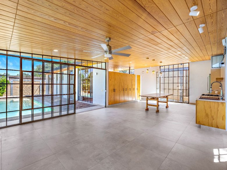 CASA PETIRROJO — 4 photos