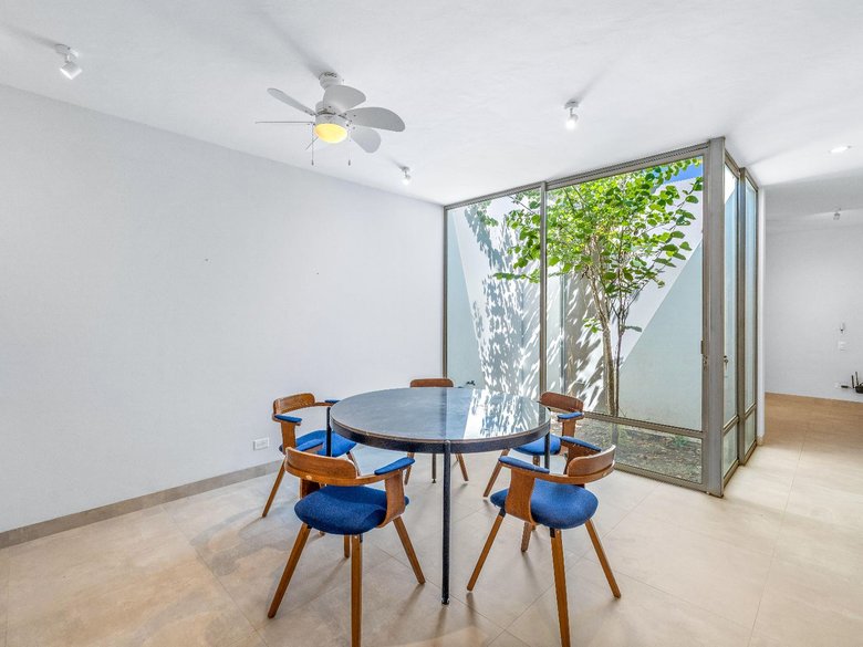 CASA PETIRROJO — 11 photos