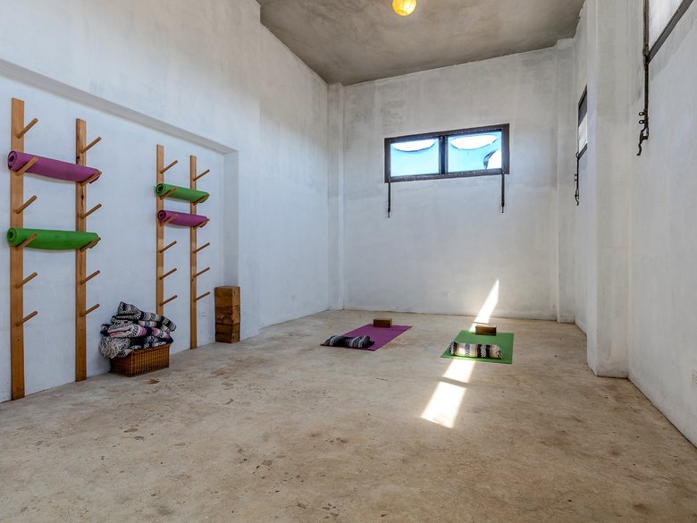 Shanti San Miguel — 7 photos