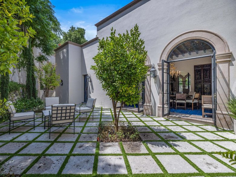 Privada Baeza — 6 photos