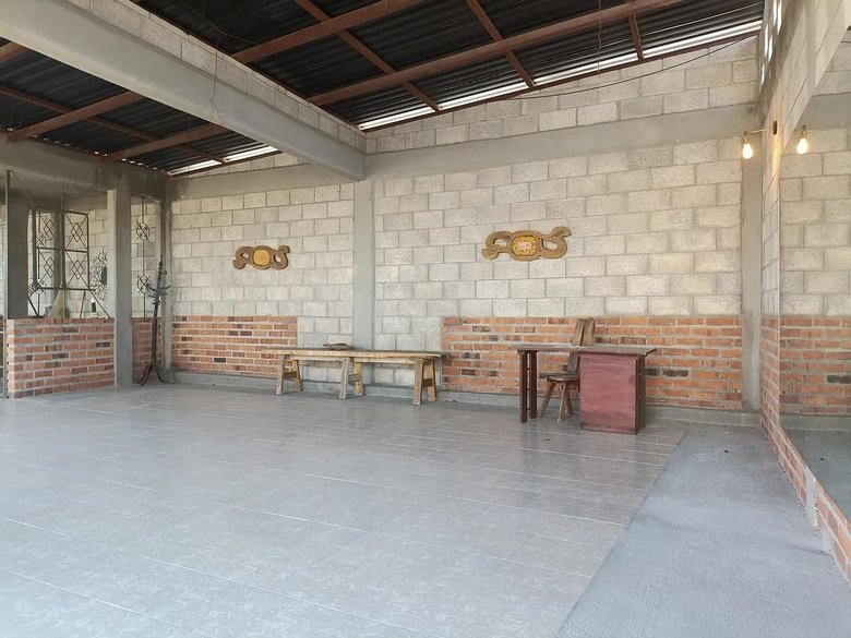 Plaza Comercial con uso de suelo mixto — 23 photos