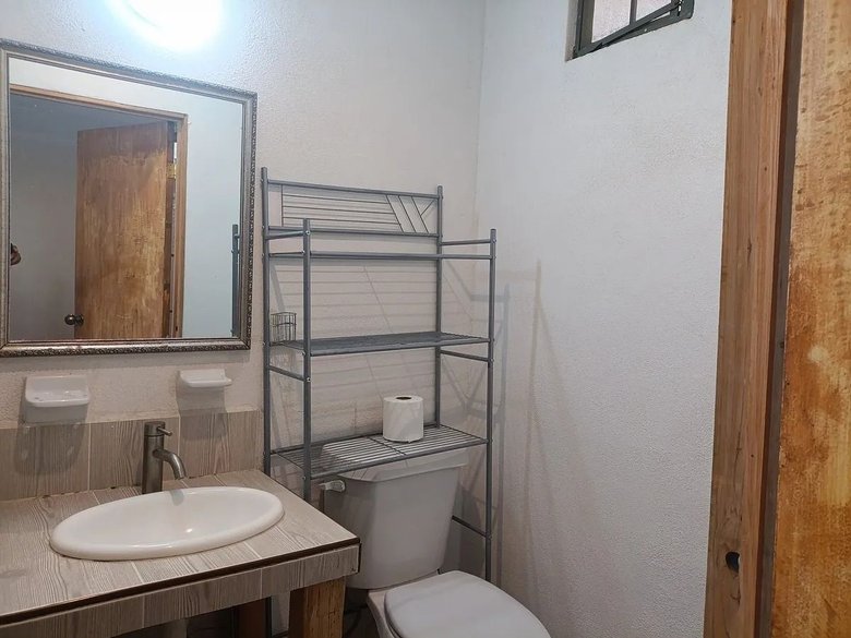 Plaza Comercial con uso de suelo mixto — 20 photos