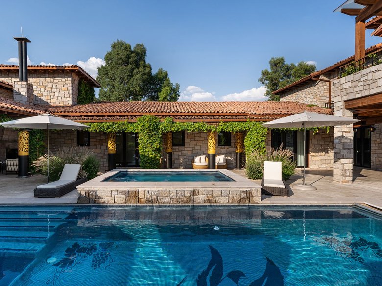 Villa Armonia — 11 photos
