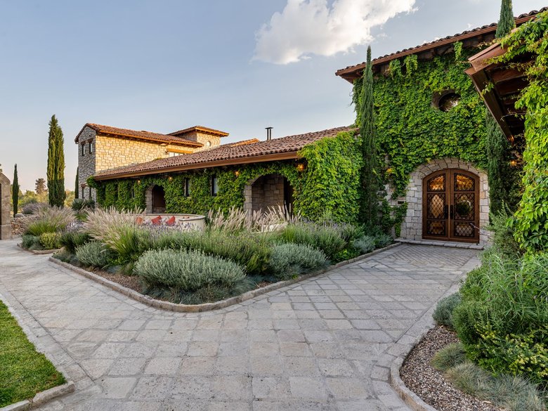 Villa Armonia — 10 photos