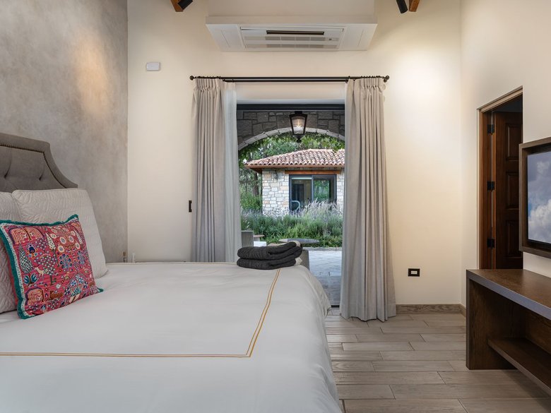 Villa Armonia — 6 photos