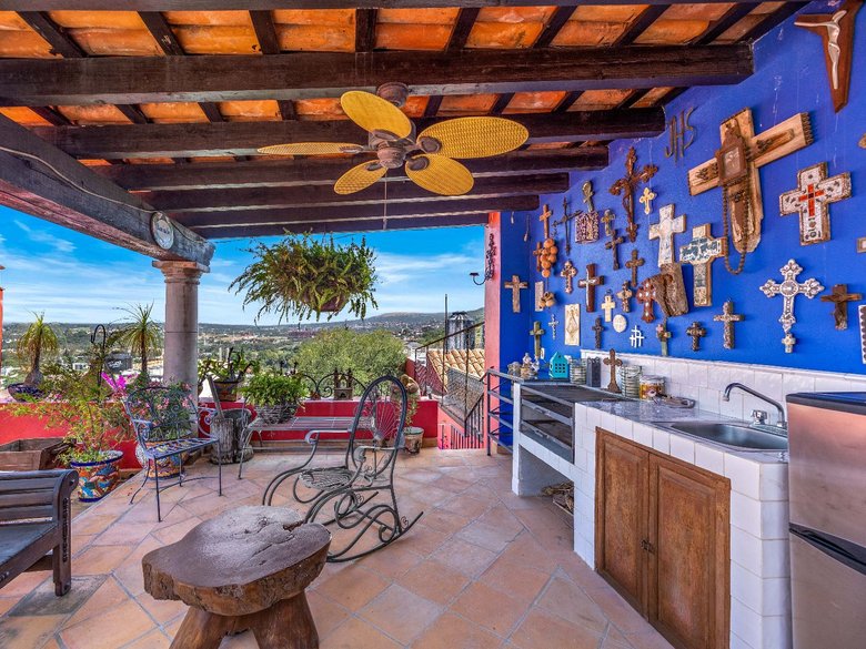 Casa De León — 21 photos
