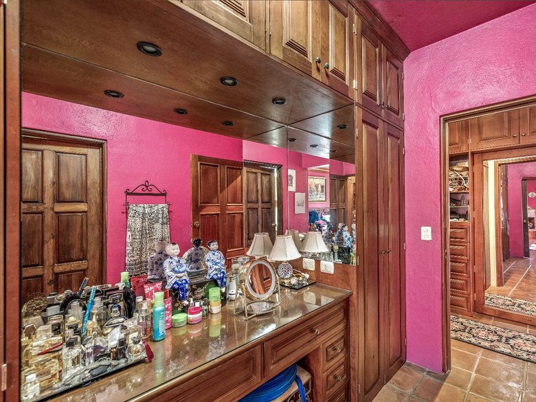 Casa De León — 16 photos