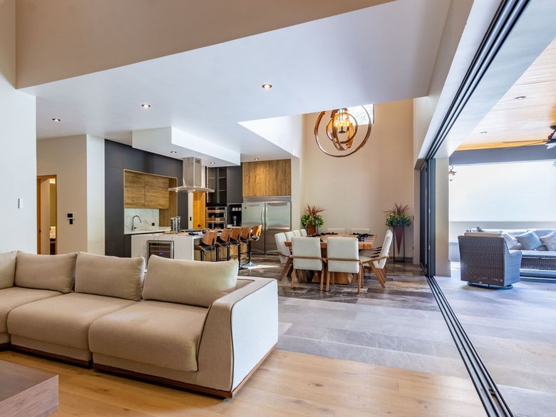 Casa Coronado 25 — 2 photos