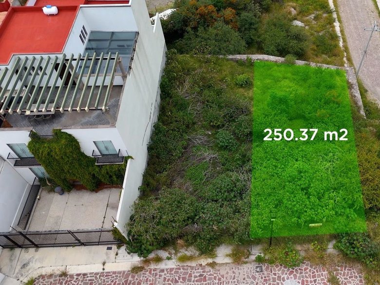 LOTE SUSPIRO LA LEJONA — 10 photos