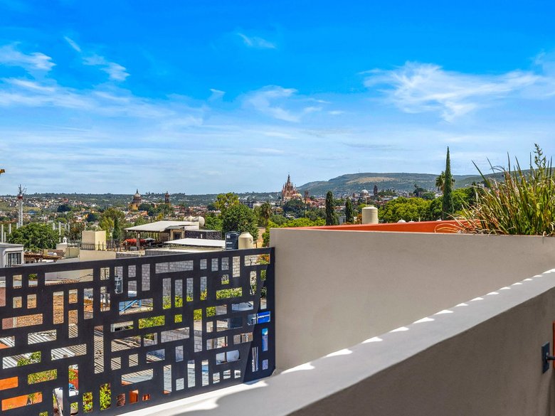 Villa Lorenzo — 25 photos
