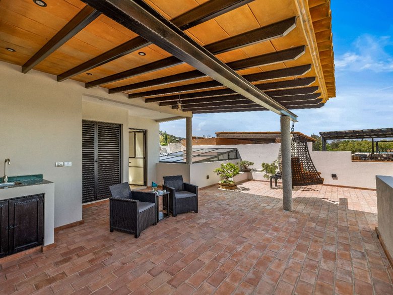 Villa Lorenzo — 24 photos
