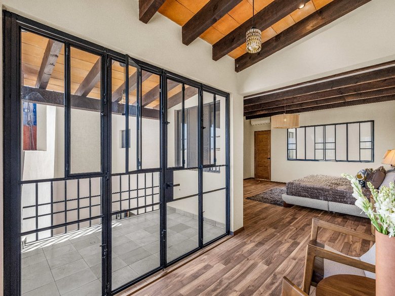 Villa Lorenzo — 18 photos