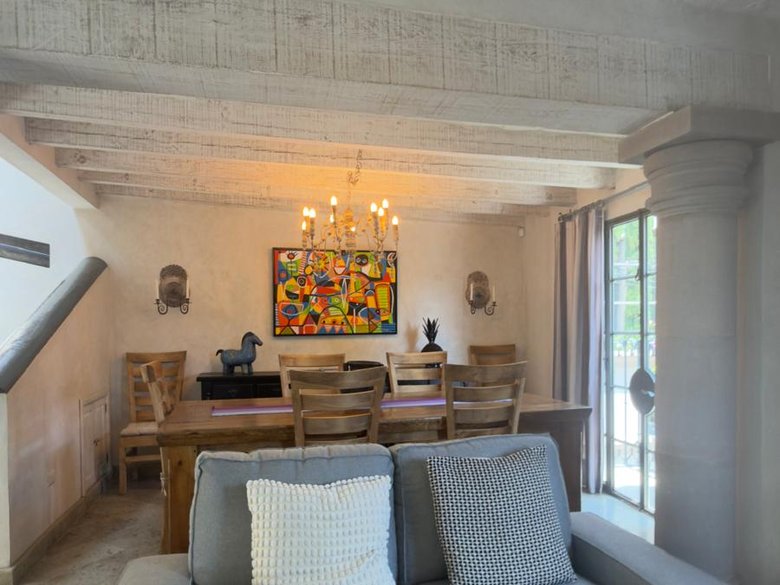 Casa Leo — 10 photos