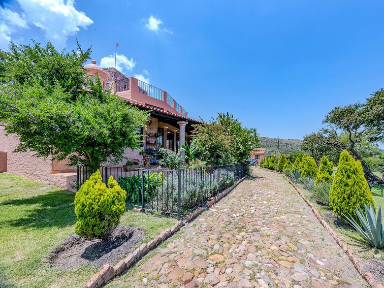Casa Emma — 8 photos