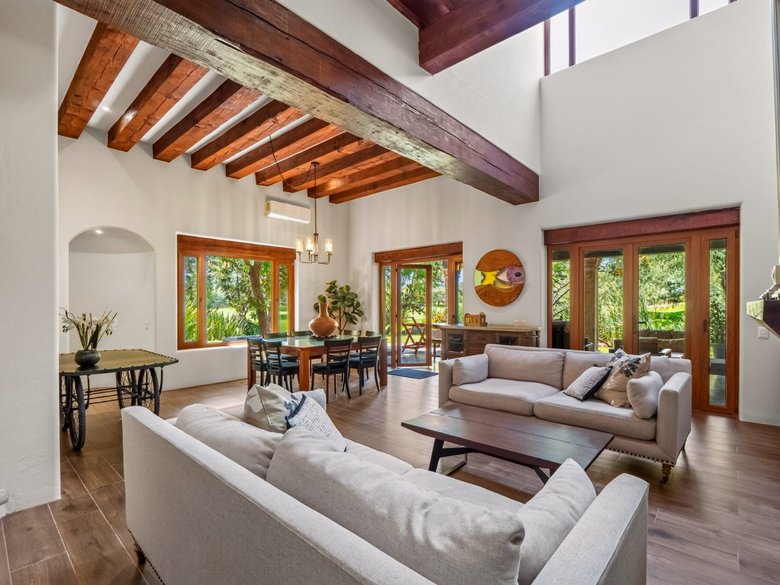 Casa Confluencia — 38 photos