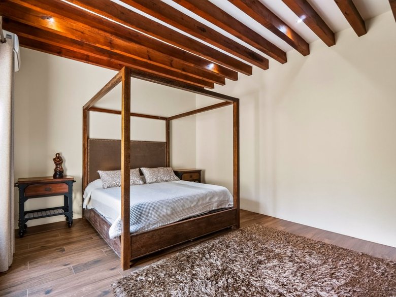 Casa Confluencia — 27 photos
