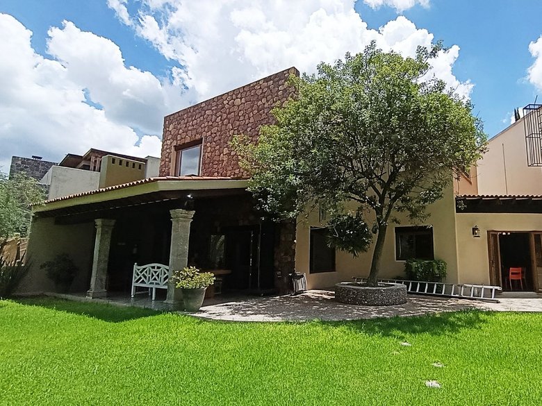 Casa Confluencia — 11 photos