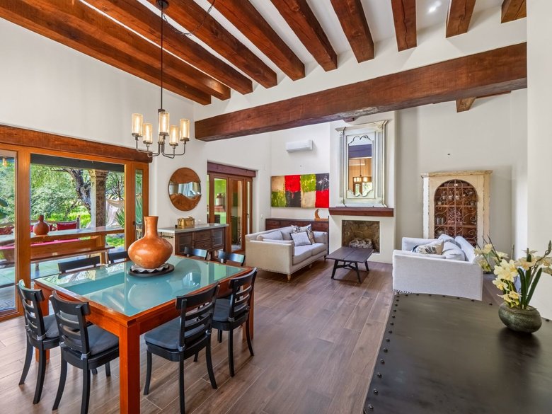 Casa Confluencia — 18 photos