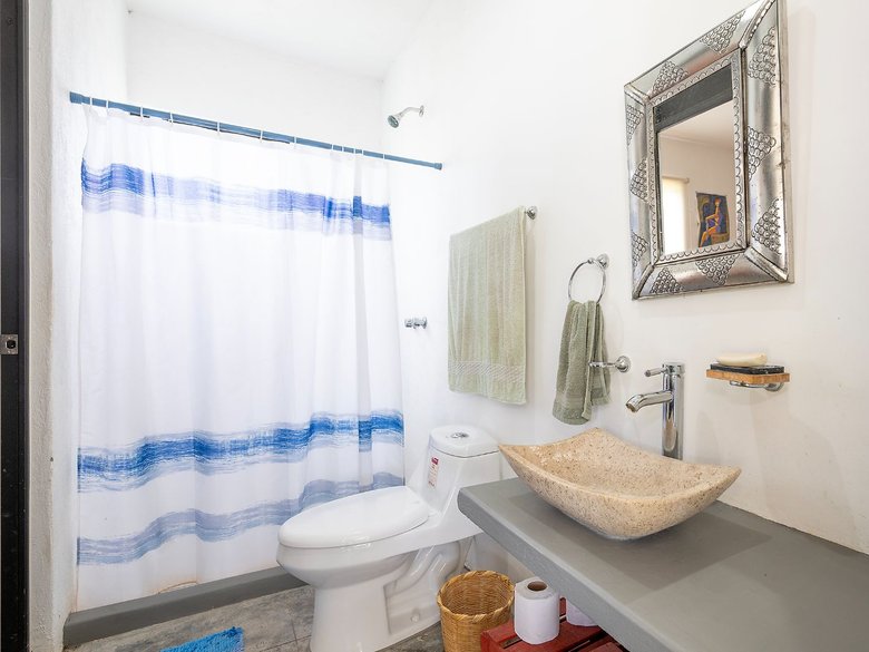 Casita Alcocer — 2 photos