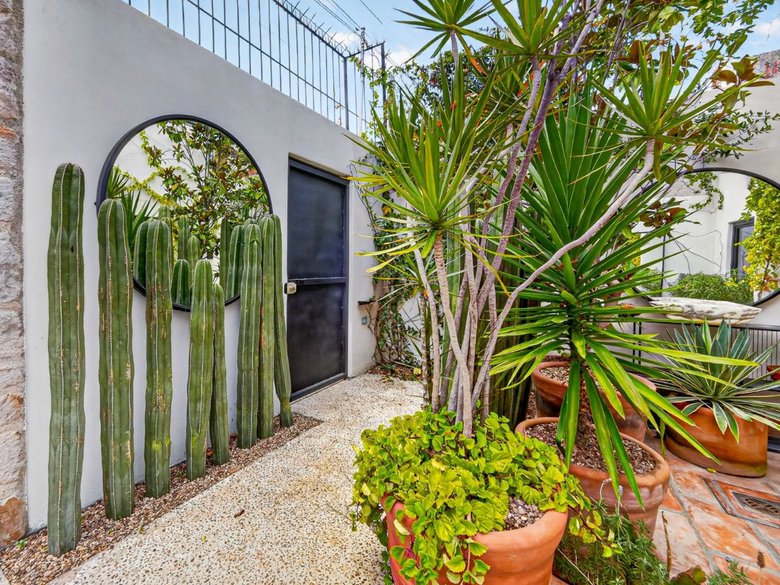 Casa Flora y Fauna — 25 photos