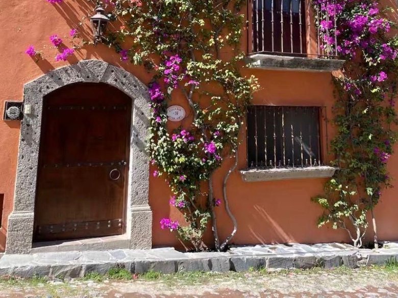 Casa Bebe — 10 photos