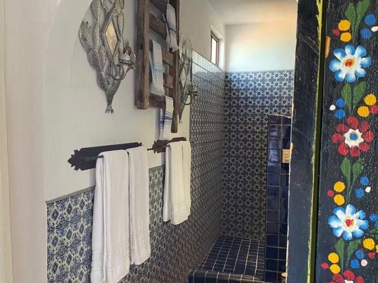 Casa Bebe — 7 photos