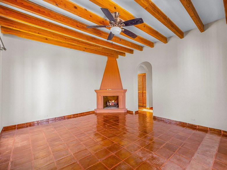 CASA CARLOTA — 9 photos