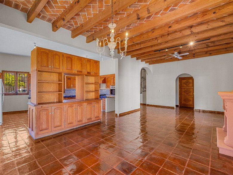 CASA CARLOTA — 4 photos