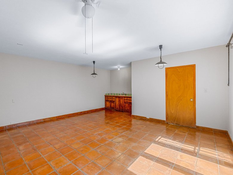 CASA CARLOTA — 18 photos