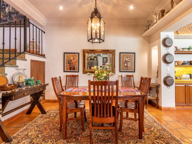 Casa de la Paz — 2 photos