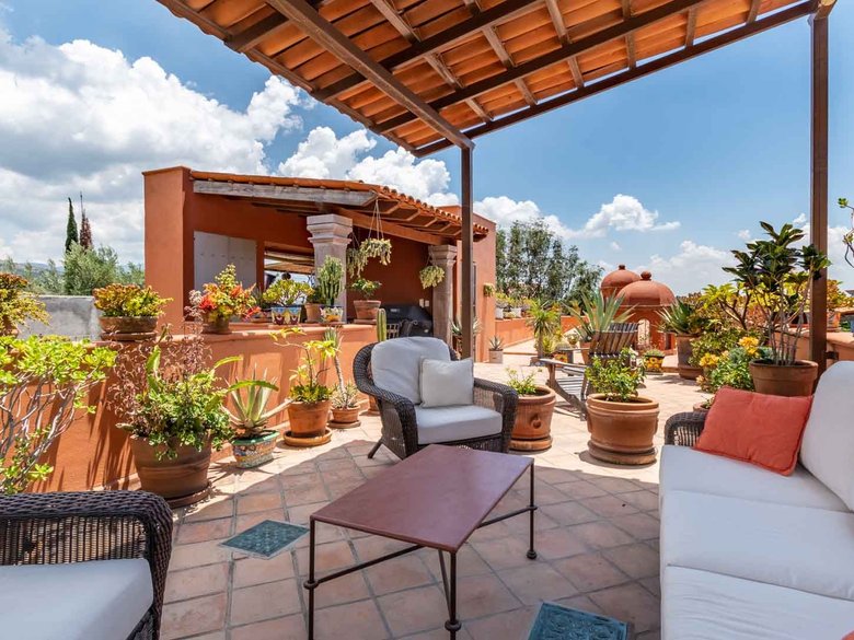 Casa de la Paz — 23 photos