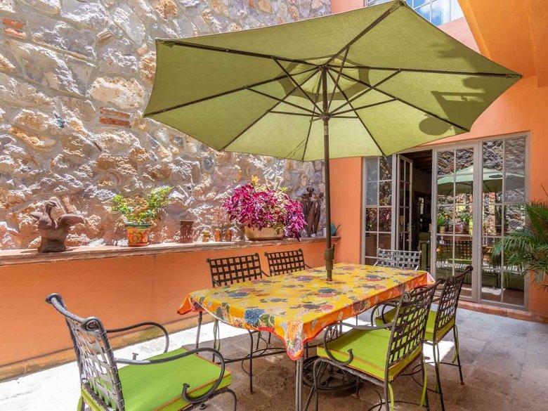 Casa de la Paz — 9 photos