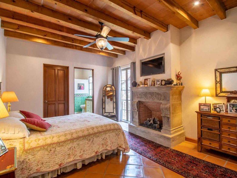 Casa de la Paz — 15 photos
