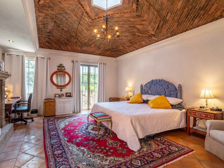 Casa de la Paz — 12 photos