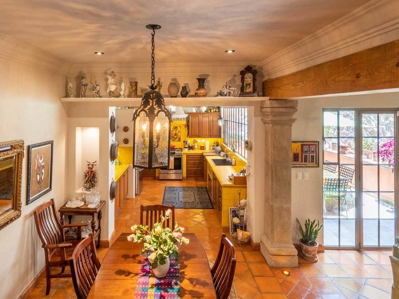 Casa de la Paz — 10 photos