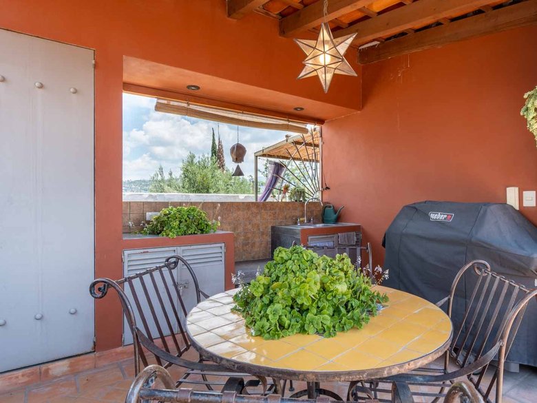 Casa de la Paz — 22 photos