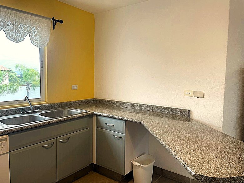 Casa Vero NOT Available  — 6 photos