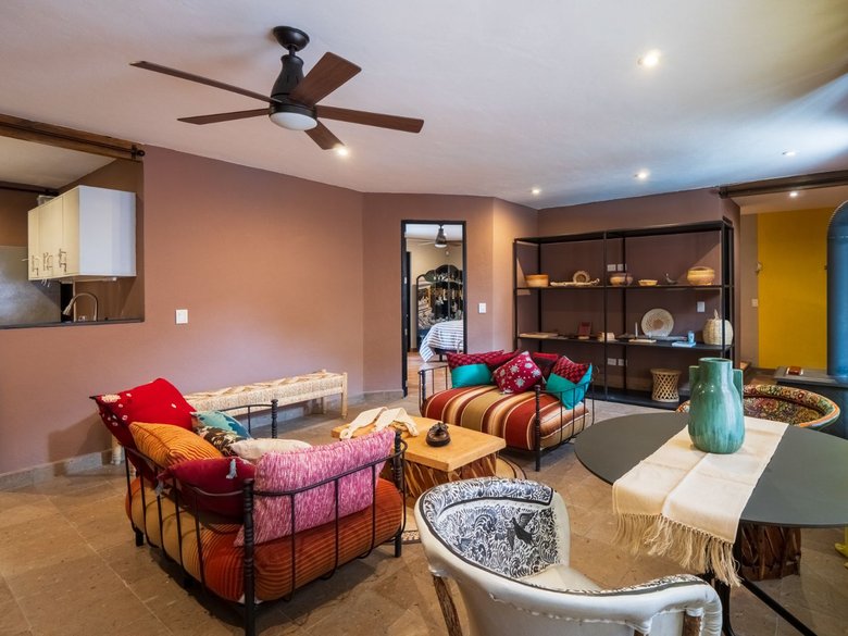 Casa Cielito Lindo — 8 photos